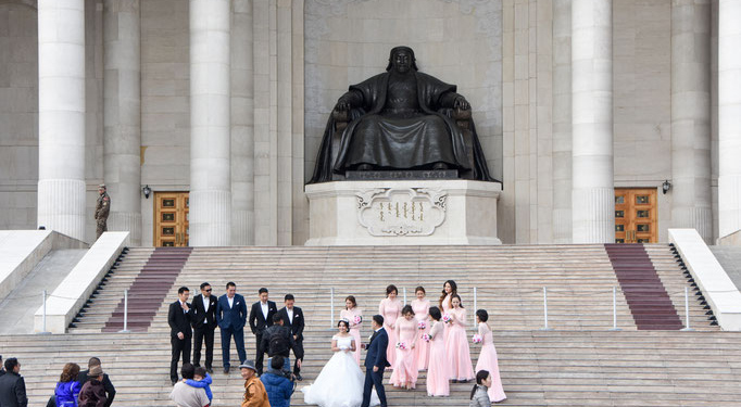 на монгольской свадьбе